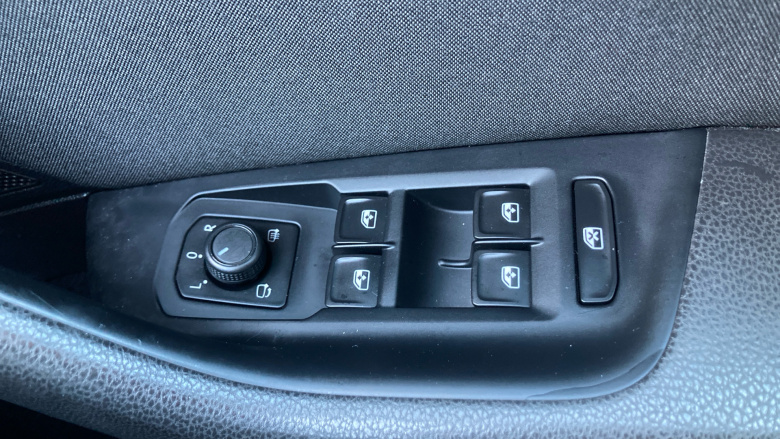 Volkswagen Passat 2.0 TDI SE Business 5dr Diesel Estate